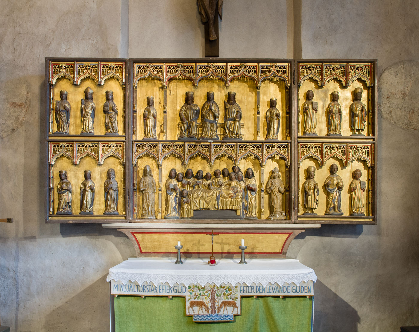 Altarskåp från slutet av 1400-talet - Lagga kyrka
