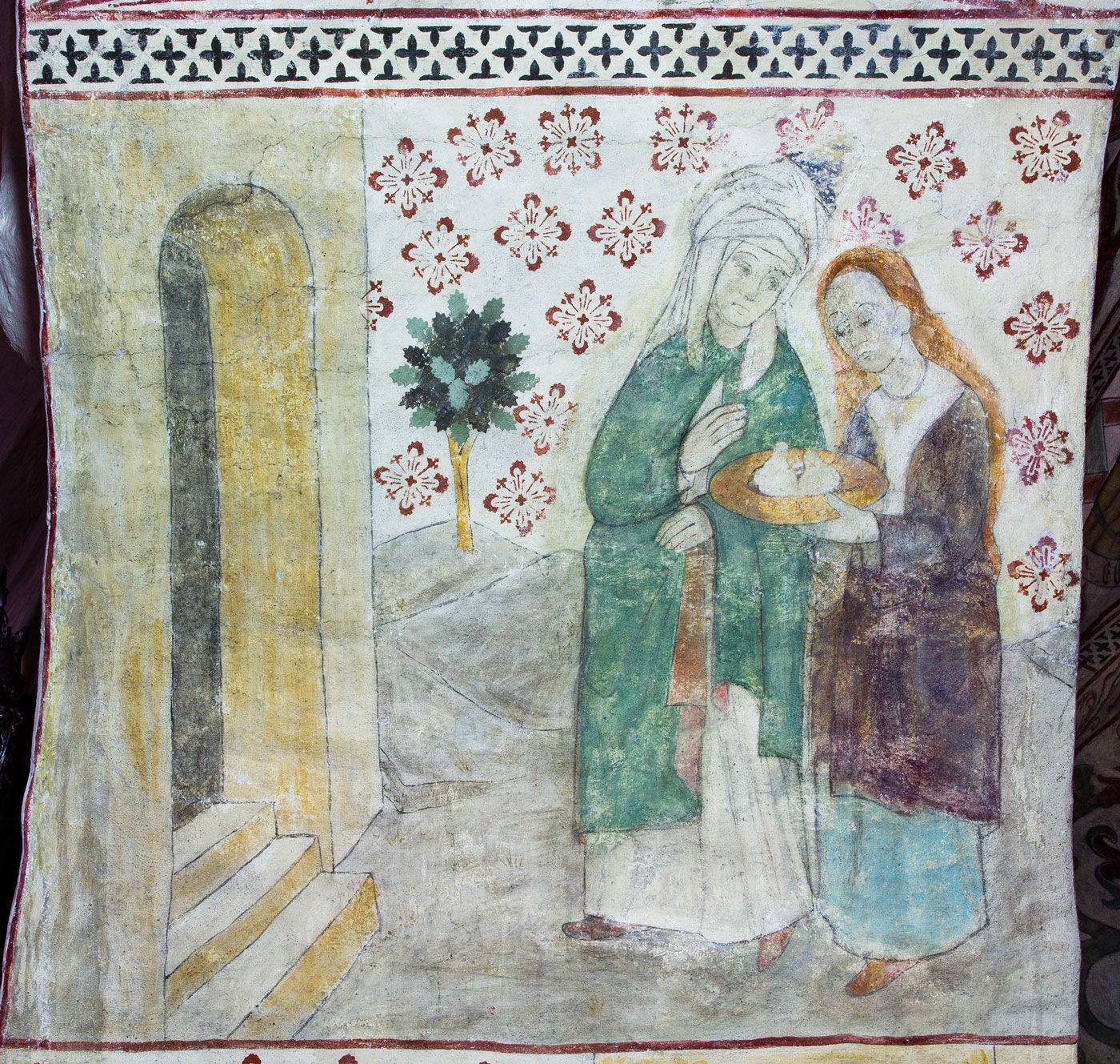 Två kvinnor framför en kyrkport, den ena med två fåglar på ett fat - Bromma kyrka