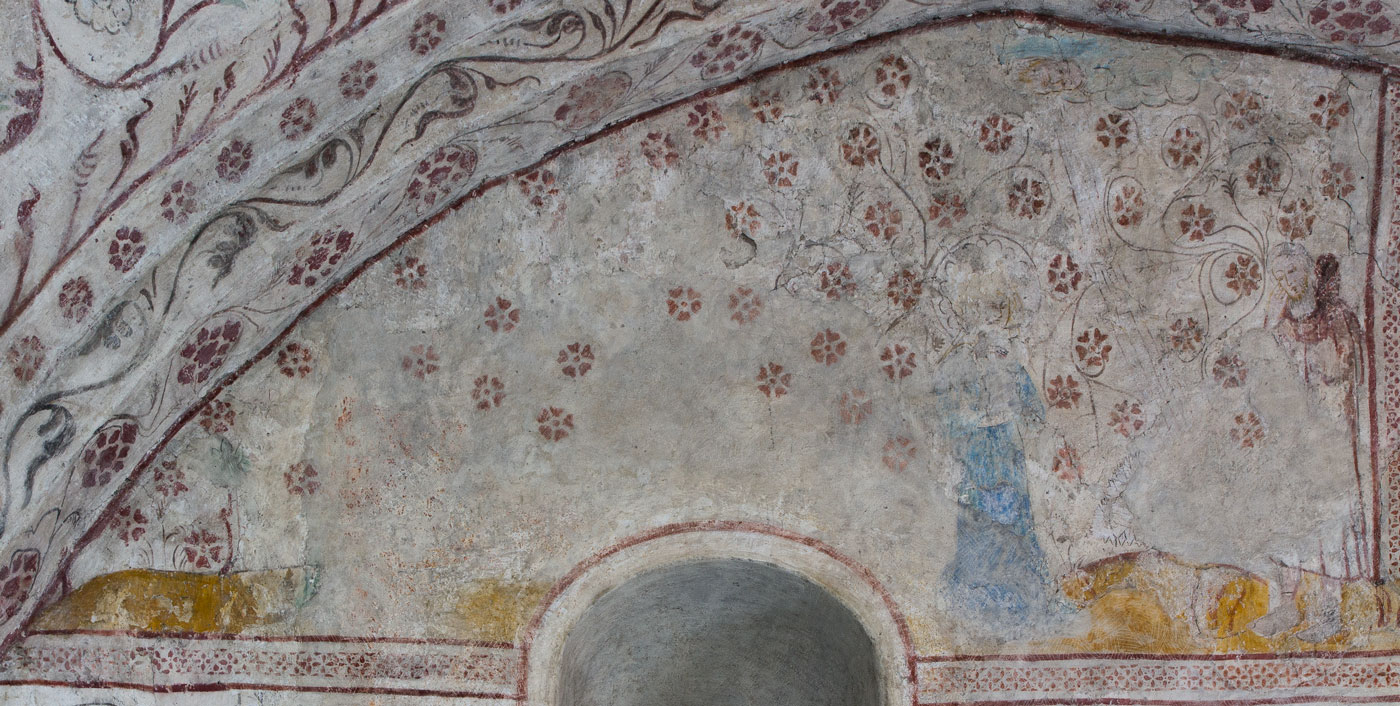 Målning från 1400-talets mitt: Troligen Bebådelsen (utplånad) och Kristi födelse (fragment) - Håbo-Tibble kyrka