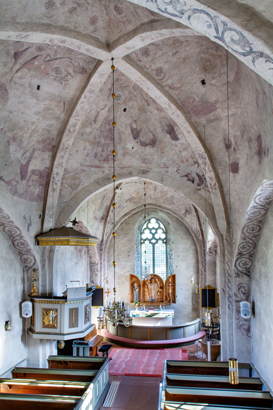 Interiör mot öster - Kalmars kyrka