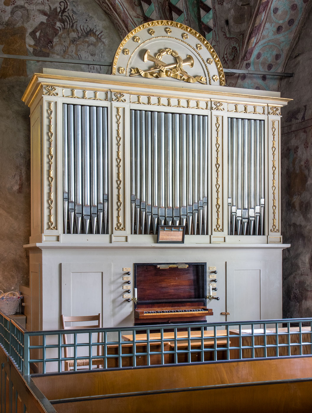 Orgel - Härnevi kyrka