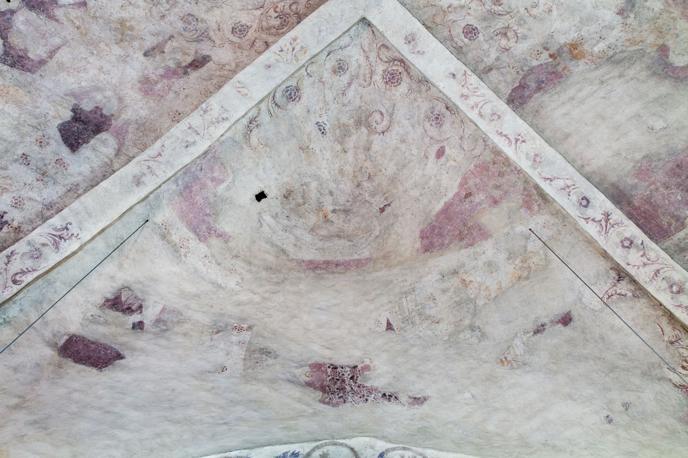 Pingstundret; Mose mottager Lagens tavlor på berget Sinai; Fragment av figurscen - Kalmars kyrka