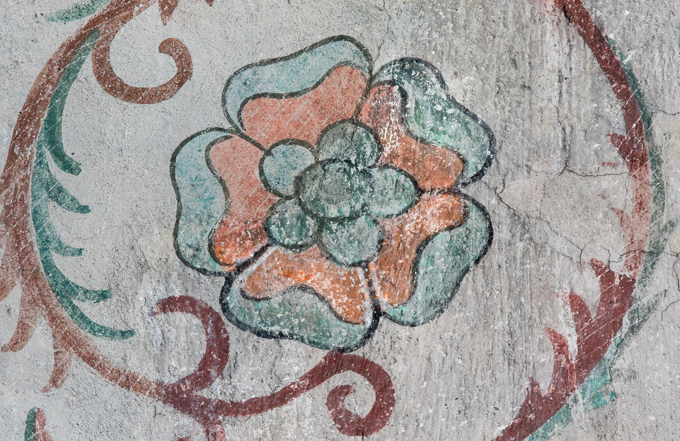 Rankor med blomma, detalj i valvbåge - Storkyrkan